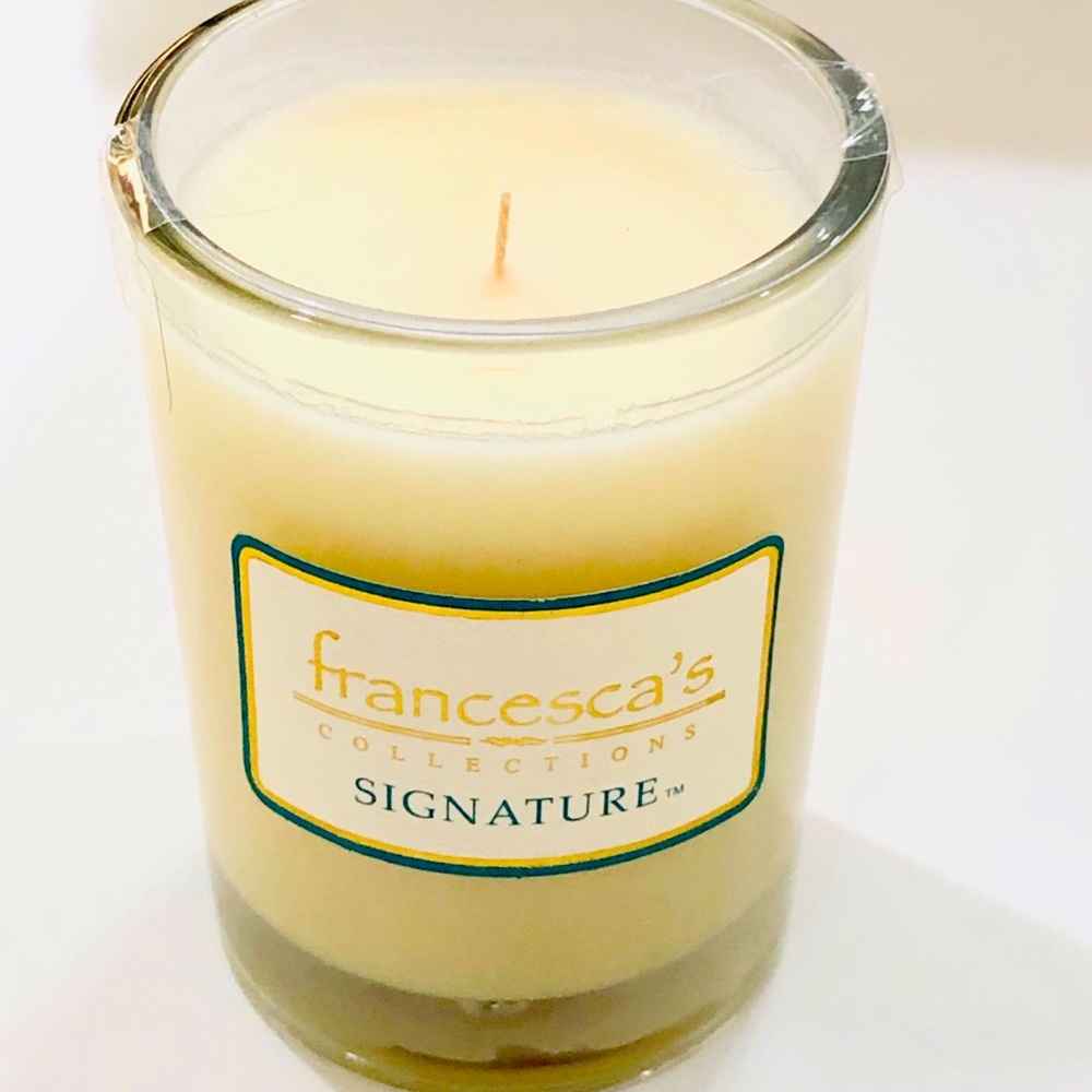 Francesca's Collections SIGNATURE CANDLE~RARE.